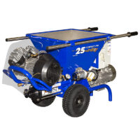 EUROMAIR Compact-Pro 25 Agregat ślimakowy z wbudowanym kompresorem 40148 (poprzedni model 30875) Blue portable mortar/grout pump with a square hopper, engine, and two large wheels for mobility.